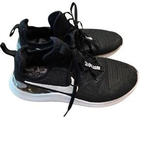Nike Free TR 8 Black White Floral Women's Training Shoes AA1209-010 Size 7.5
